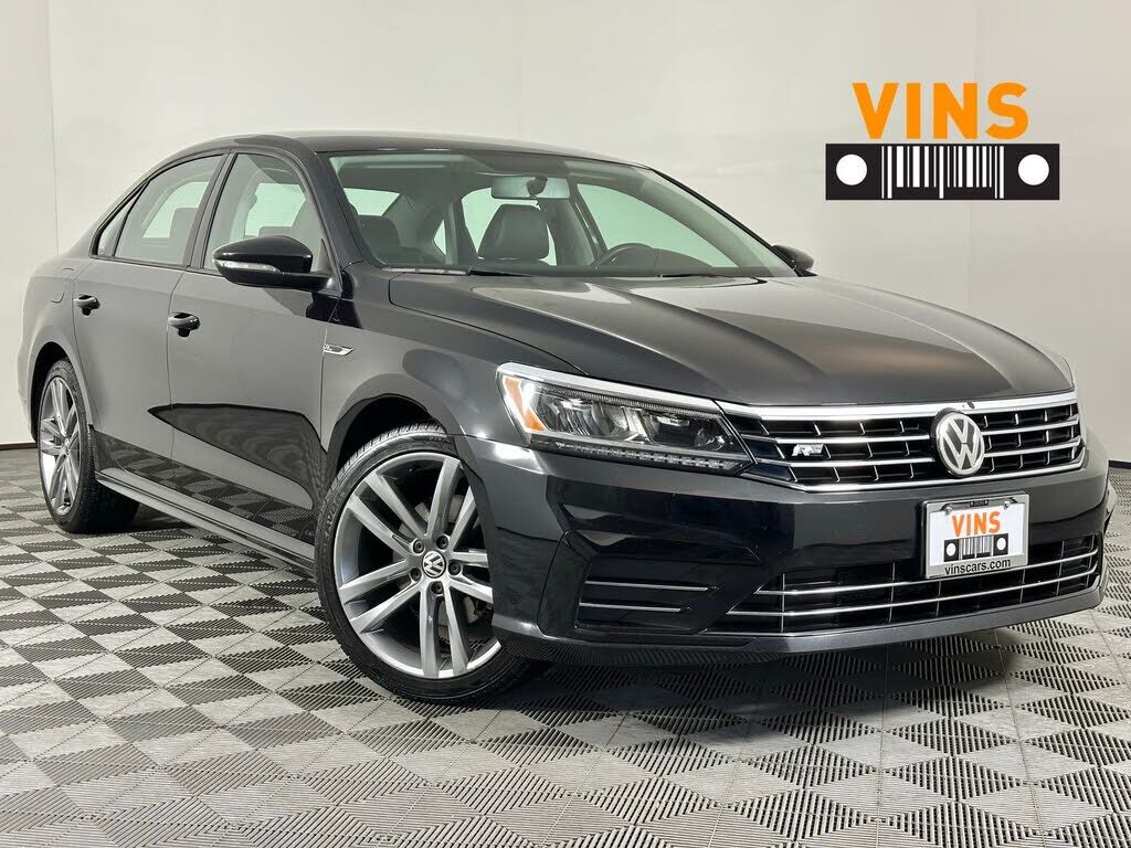 2018 VOLKSWAGEN Passat