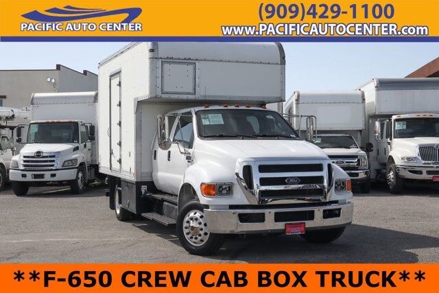 2011 FORD F-650