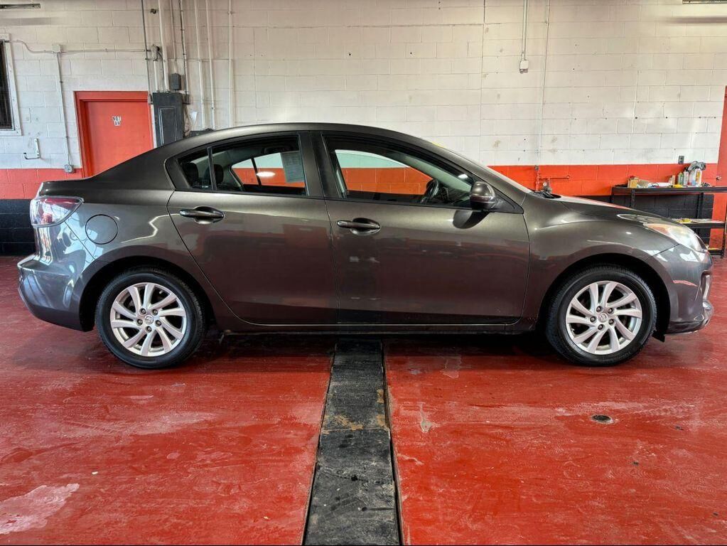 2012 MAZDA Mazda3
