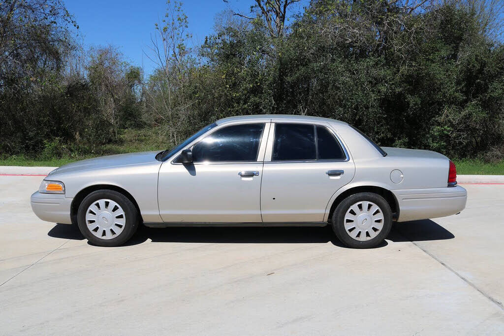 2005 FORD Crown Victoria