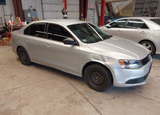 2014 VOLKSWAGEN Jetta