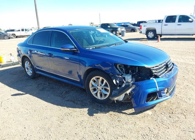 2016 VOLKSWAGEN Passat