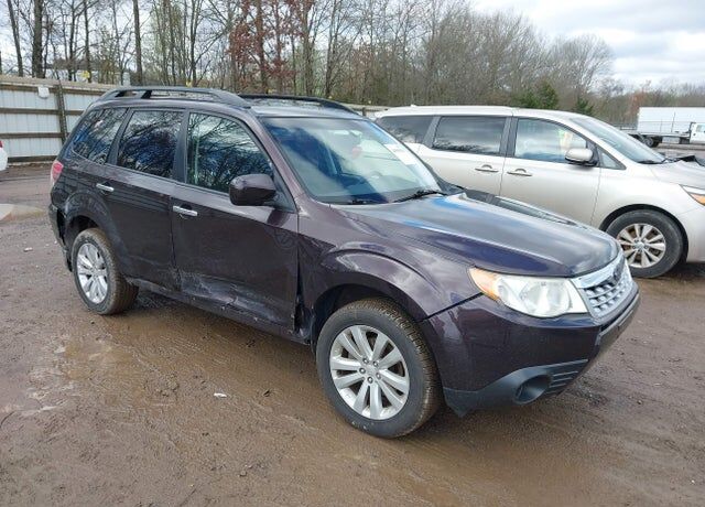 2013 SUBARU Forester