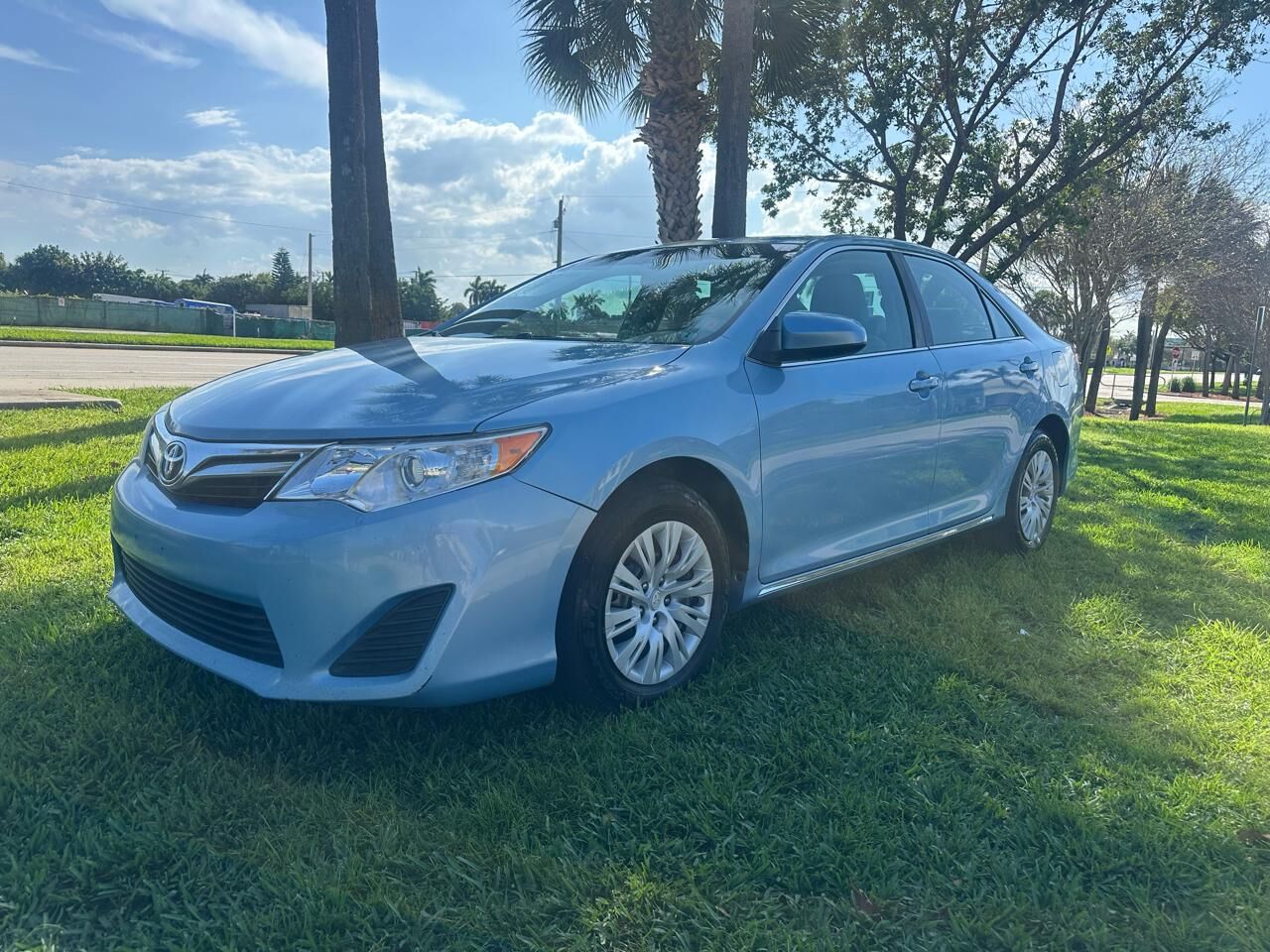 2013 TOYOTA Camry