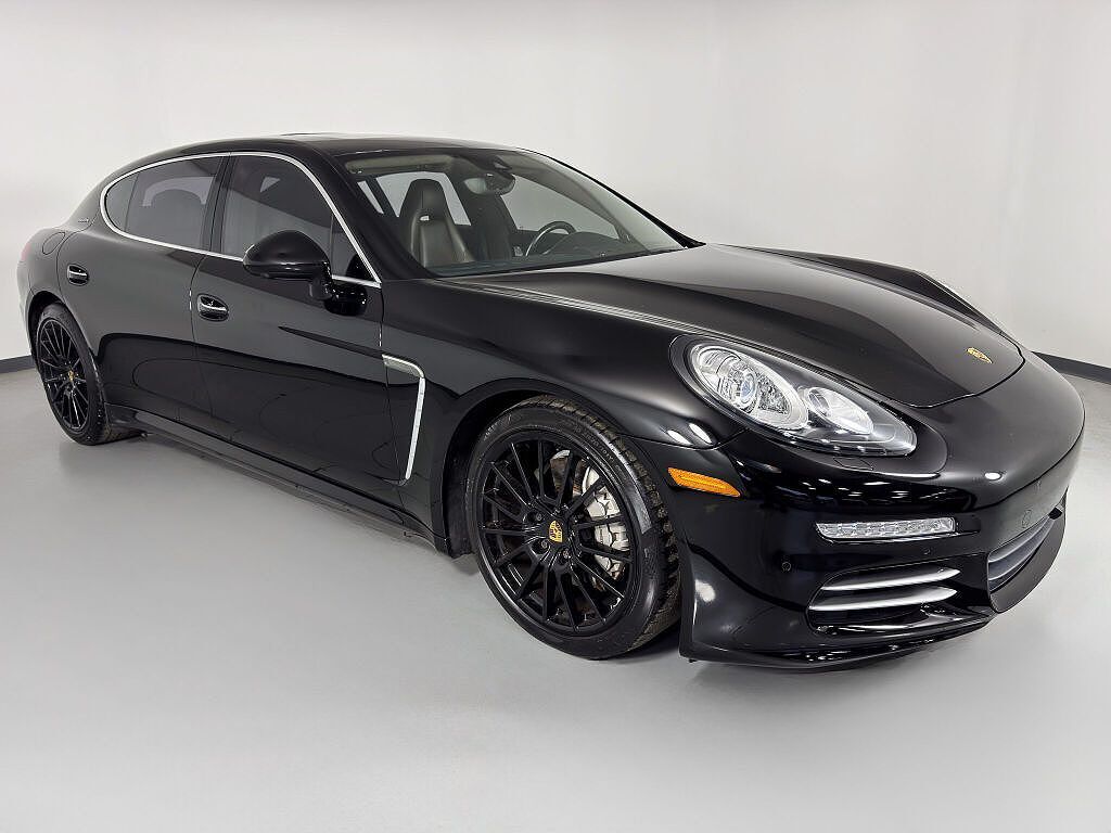 2015 PORSCHE Panamera
