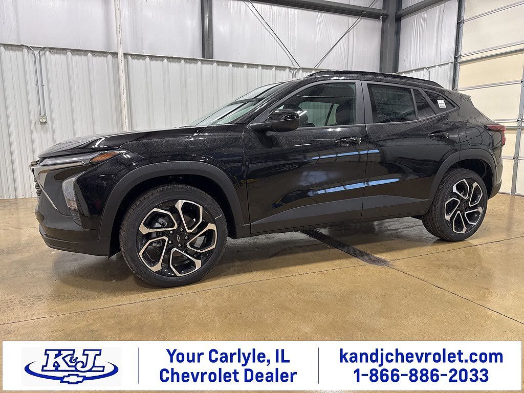 2026 CHEVROLET Trax
