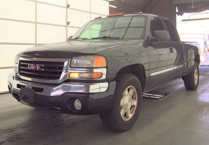 2004 GMC Sierra