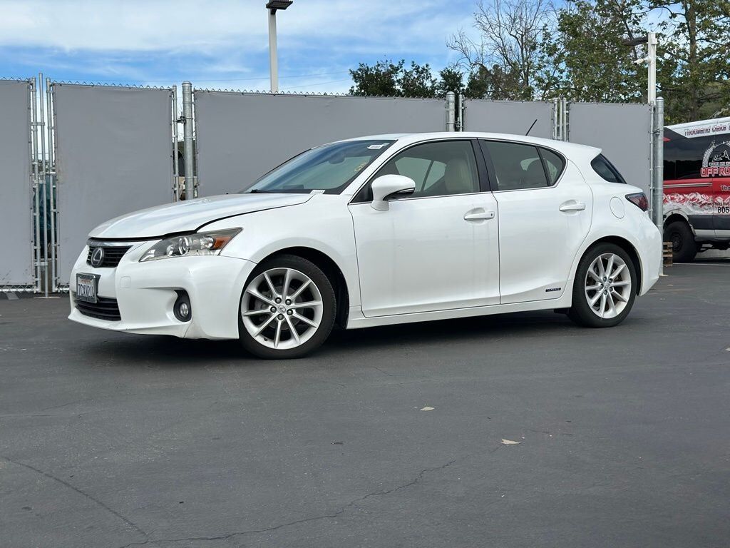 2013 LEXUS CT