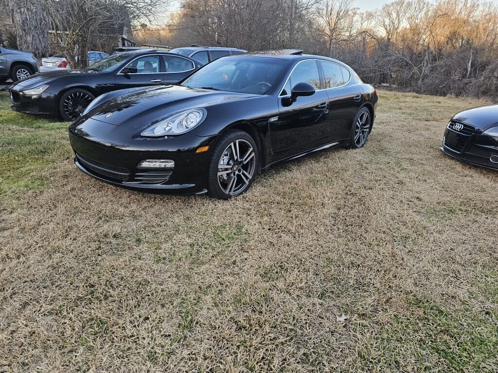 2012 PORSCHE Panamera
