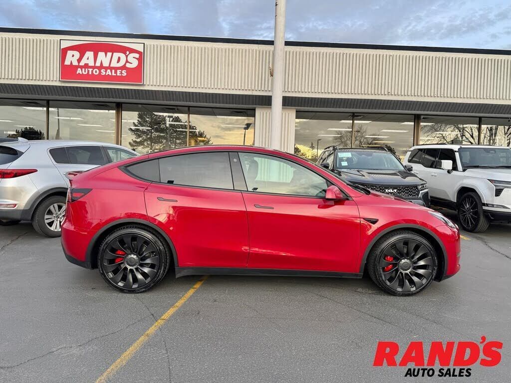 2022 TESLA Model Y