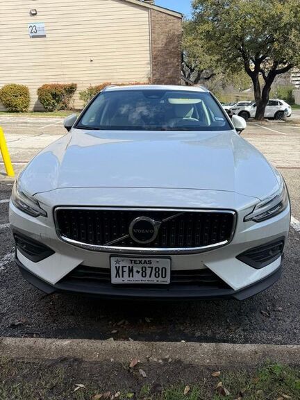 2025 VOLVO V60CC