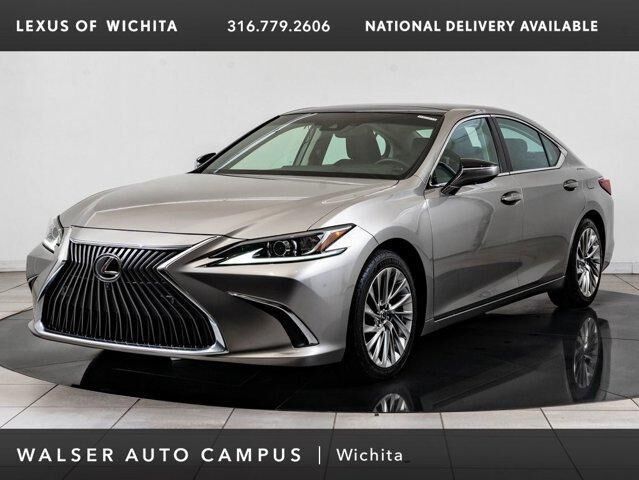 2019 LEXUS ES