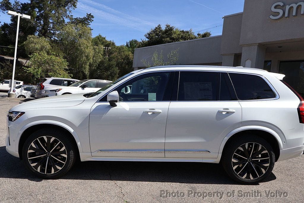 2026 VOLVO XC90