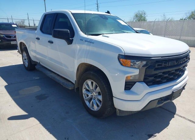 2024 CHEVROLET Silverado