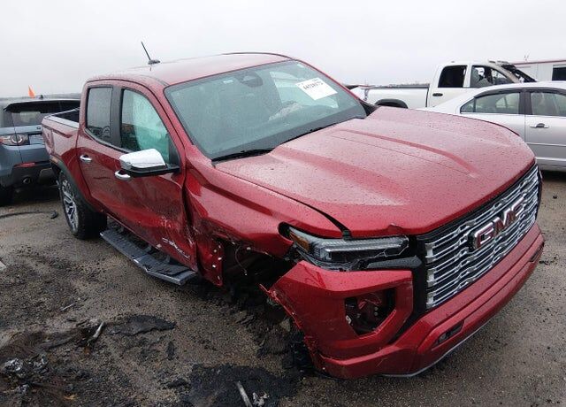 2024 GMC Canyon