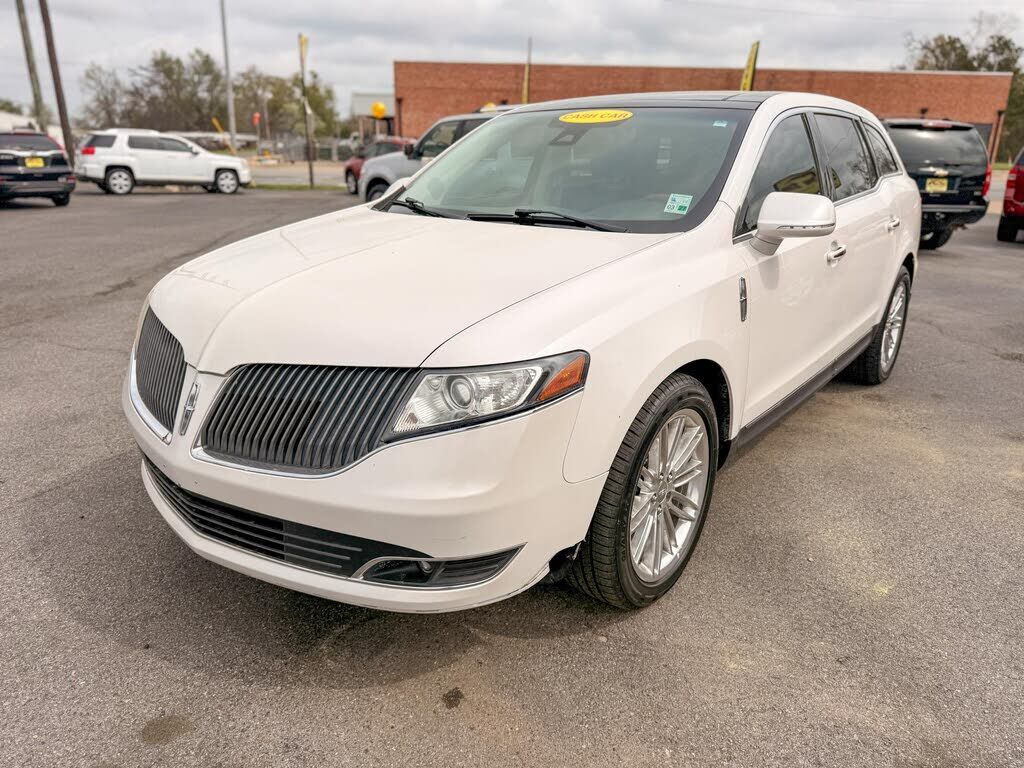 2013 LINCOLN MKT