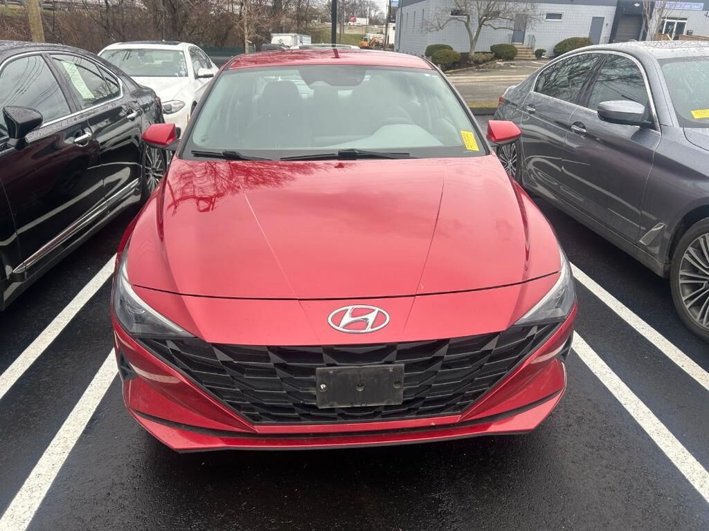 2023 HYUNDAI Elantra