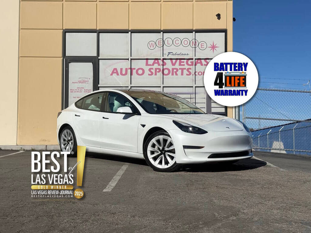2022 TESLA Model 3
