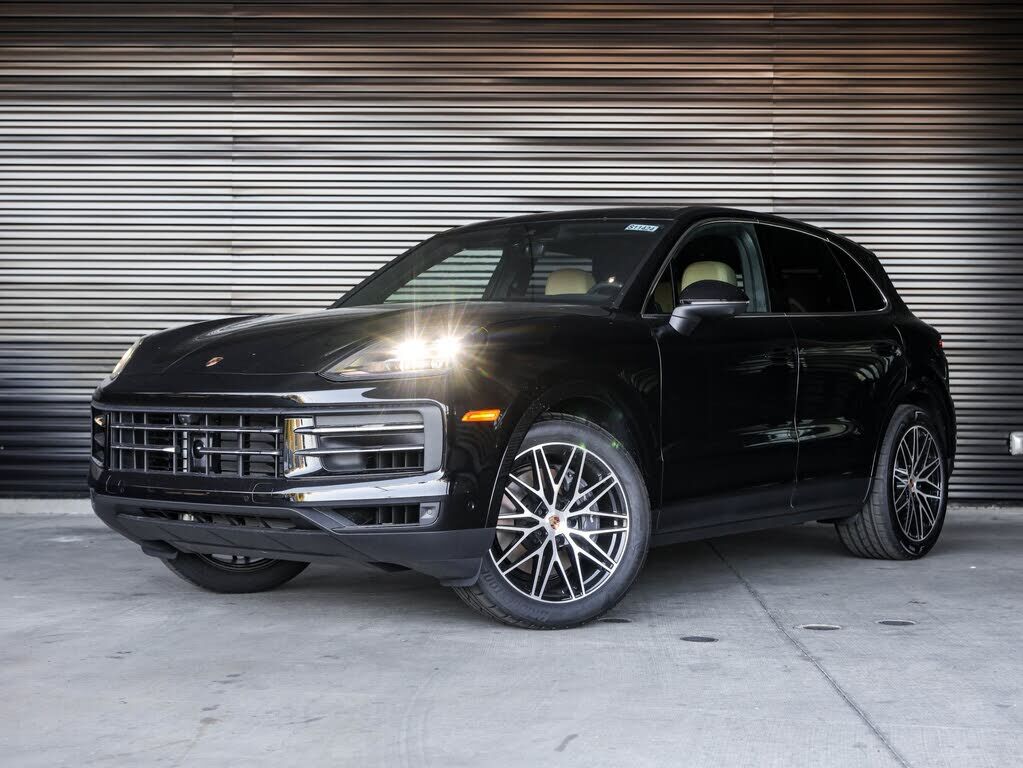 2026 PORSCHE Cayenne