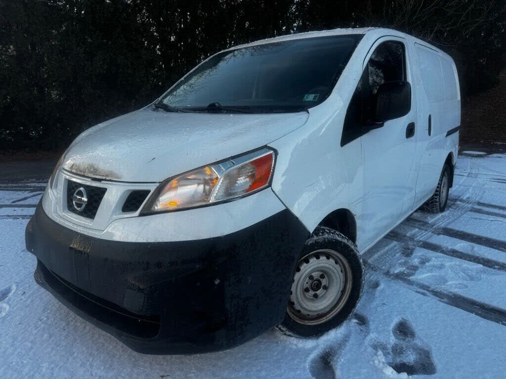 2017 NISSAN NV200
