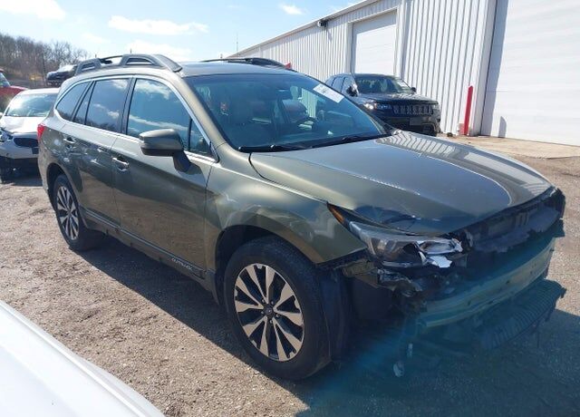 2015 SUBARU Outback