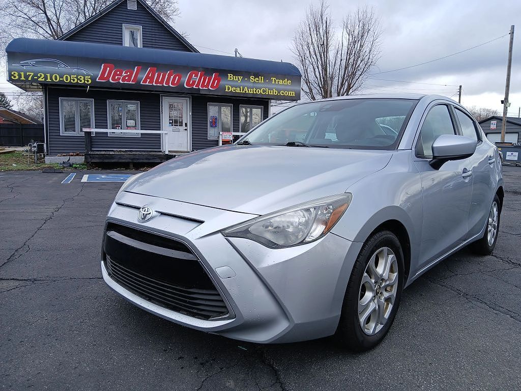 2017 TOYOTA Yaris
