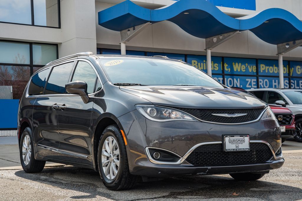 2019 CHRYSLER Pacifica