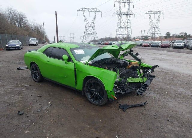 2017 DODGE Challenger
