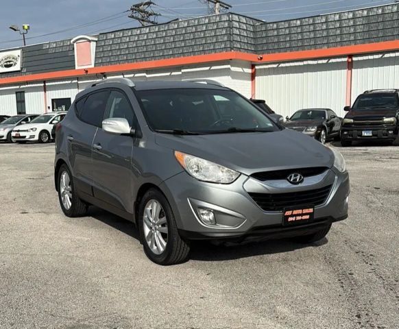 2011 HYUNDAI Tucson