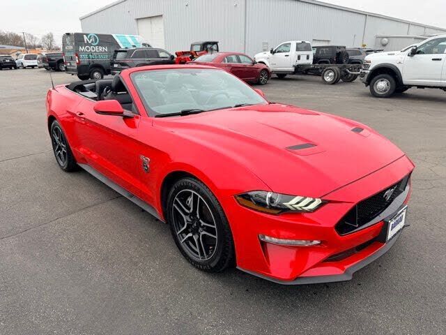 2019 FORD Mustang