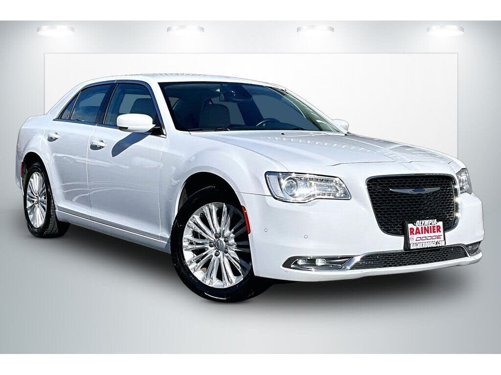 2021 CHRYSLER 300