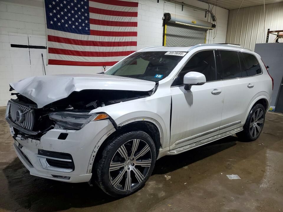 2021 VOLVO XC90