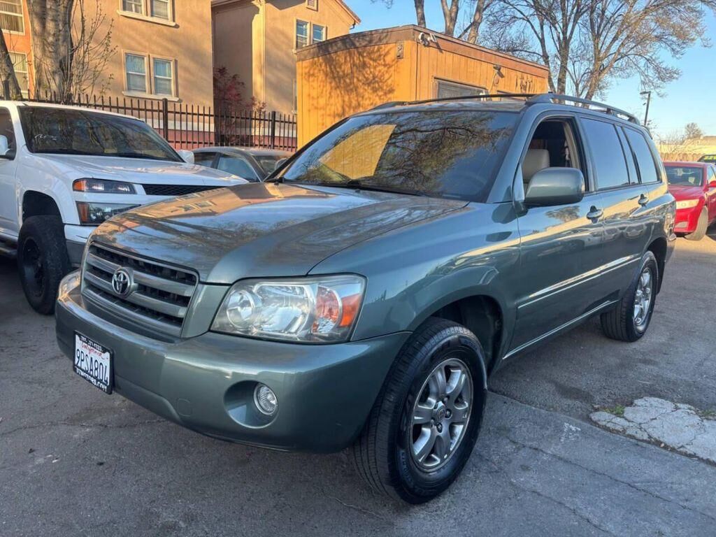 2004 TOYOTA Highlander