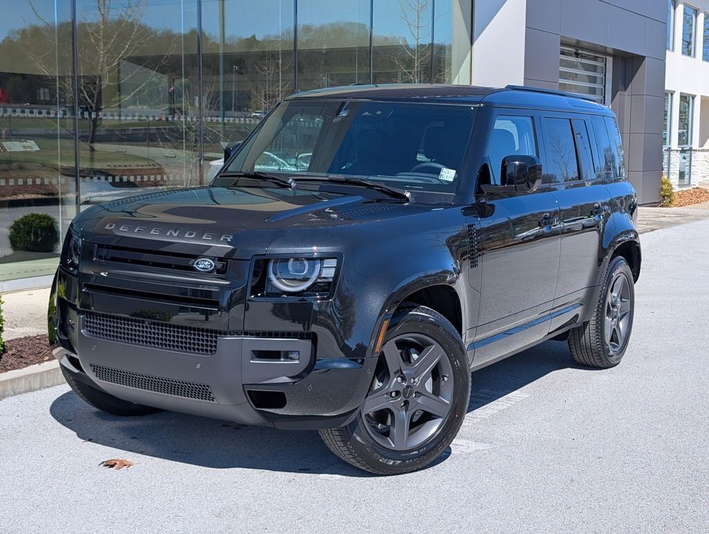2026 LAND ROVER Defender