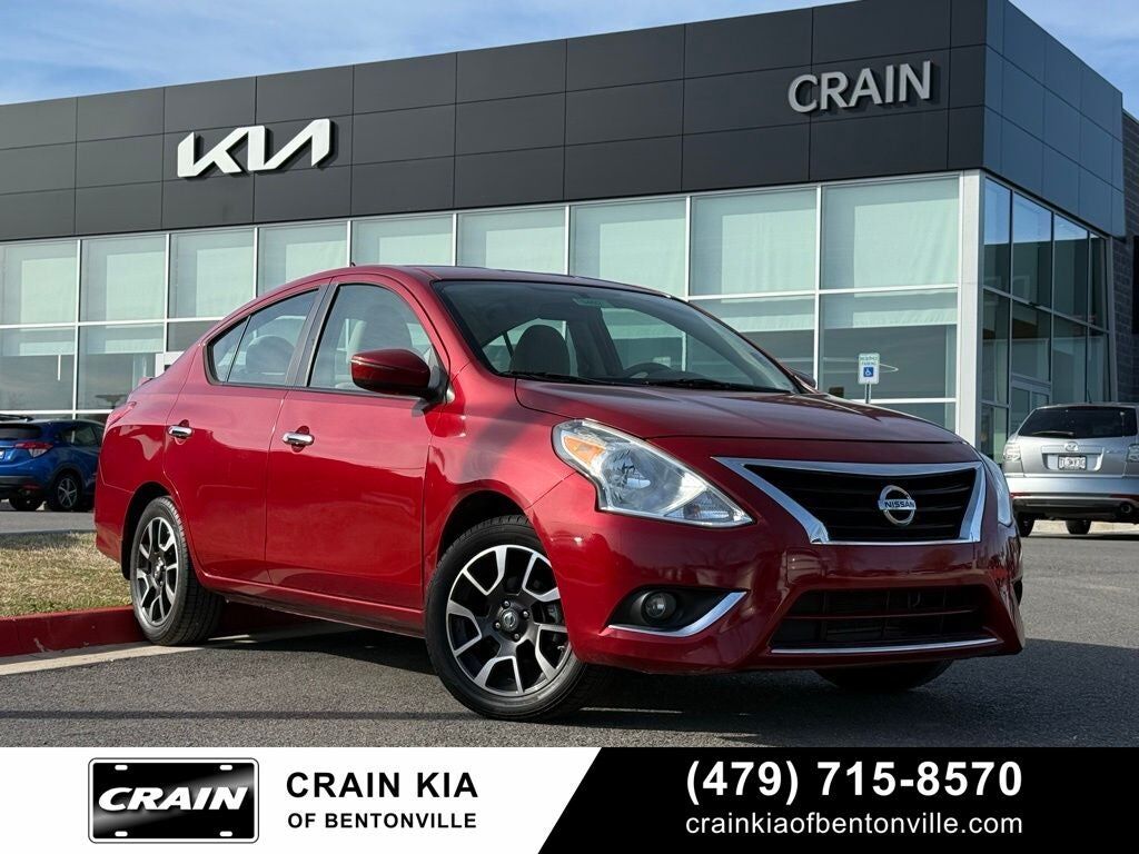 2015 NISSAN Versa