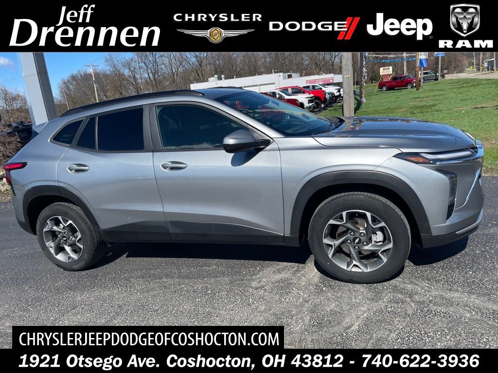 2024 CHEVROLET Trax