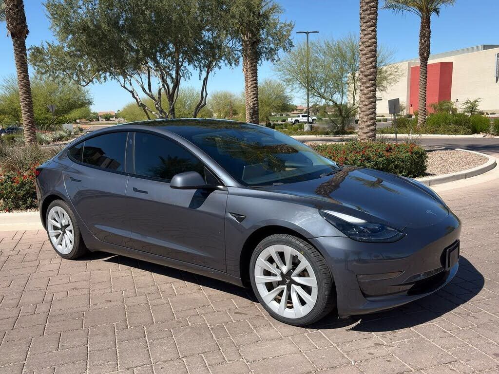 2022 TESLA Model 3