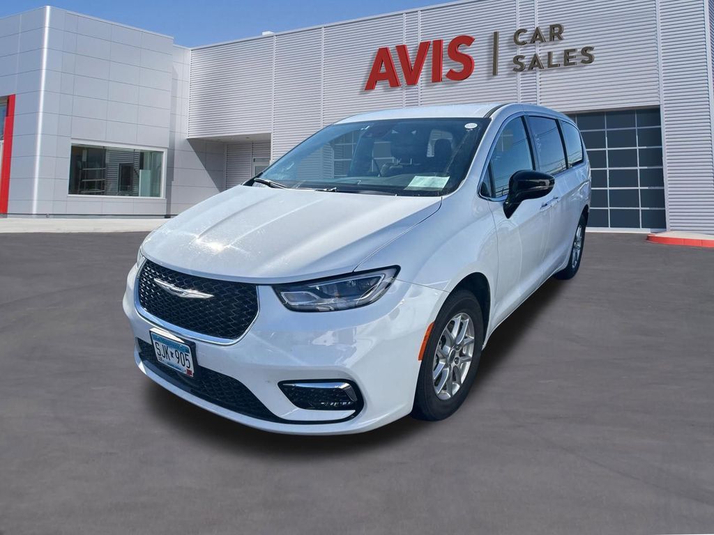 2025 CHRYSLER Pacifica