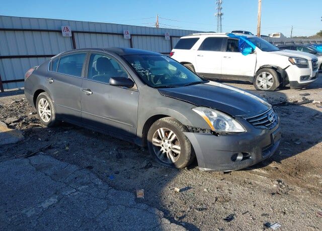 2010 NISSAN Altima