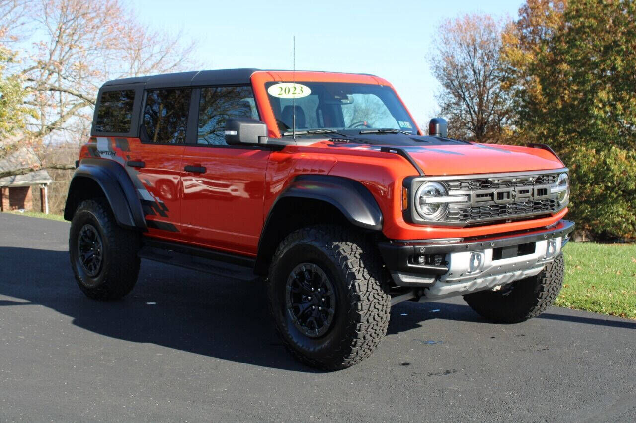 2023 FORD Bronco