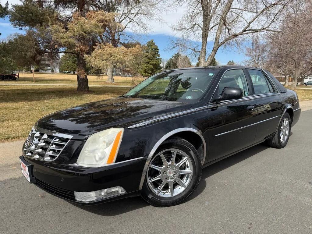 2010 CADILLAC DTS