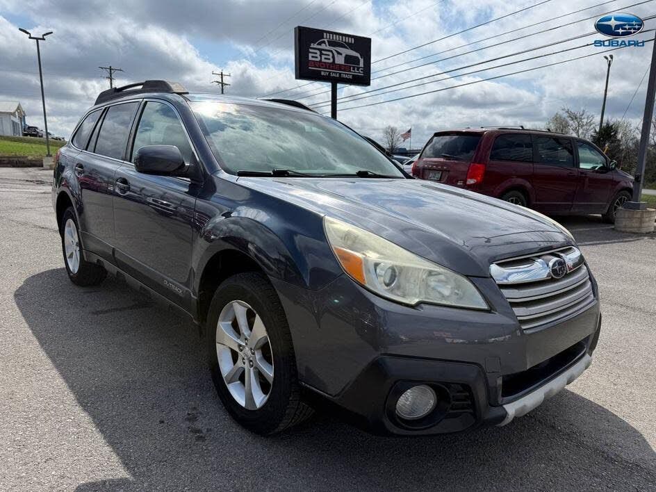 2014 SUBARU Outback