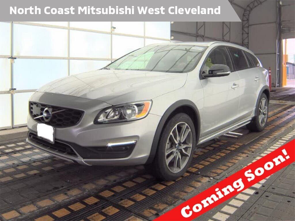 2018 VOLVO V60