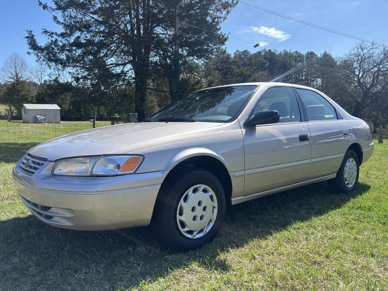 1999 TOYOTA Camry