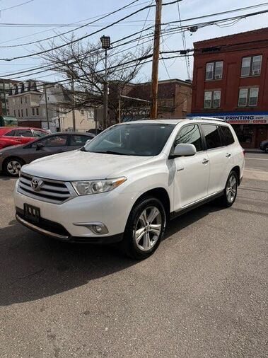 2013 TOYOTA Highlander