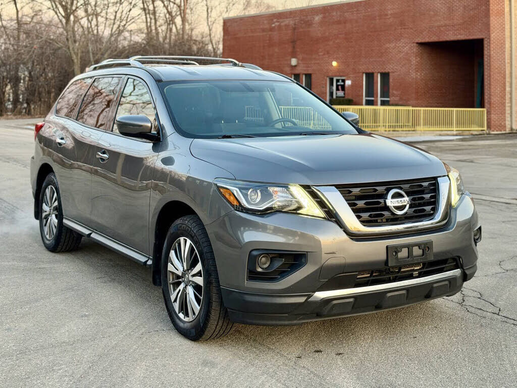 2018 NISSAN Pathfinder