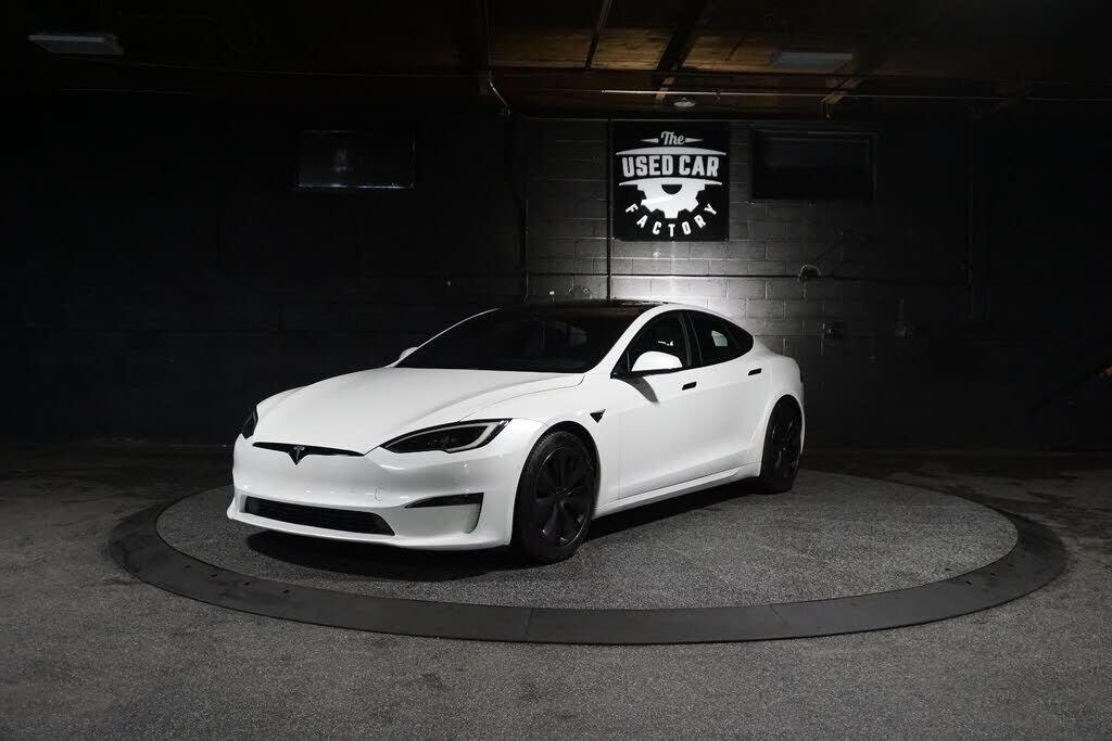 2022 TESLA Model S