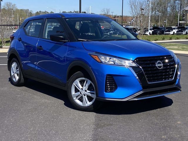2025 NISSAN Kicks Play