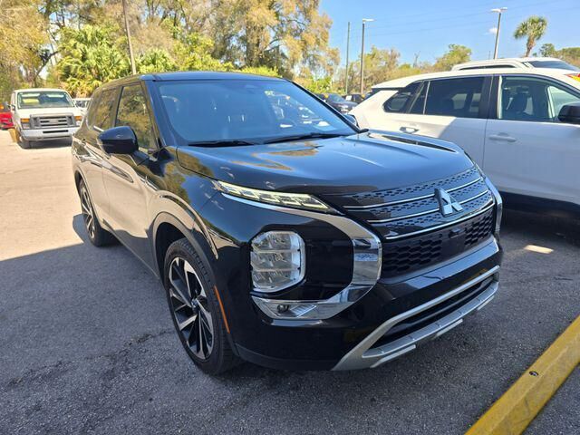 2024 MITSUBISHI Outlander