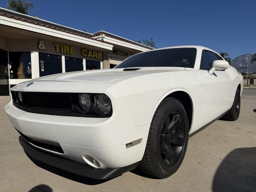 2009 DODGE Challenger